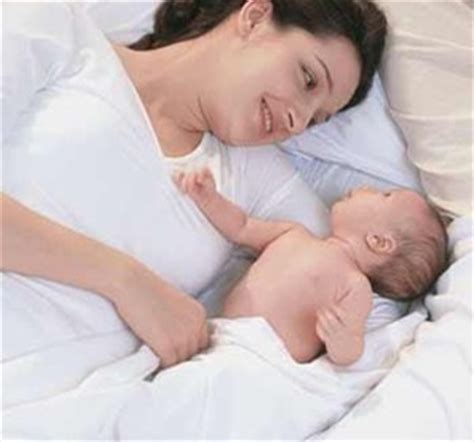 哺乳期间感冒了喂奶会传染给宝宝吗