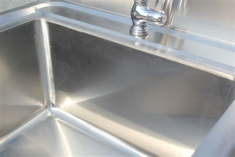 廚房用陶瓷水槽和不銹鋼水槽哪種好