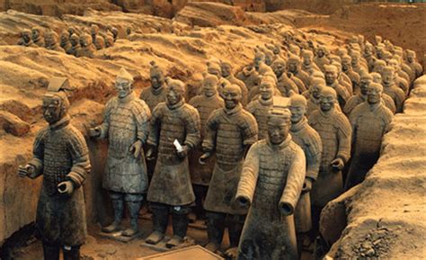 简要介绍秦兵马俑.