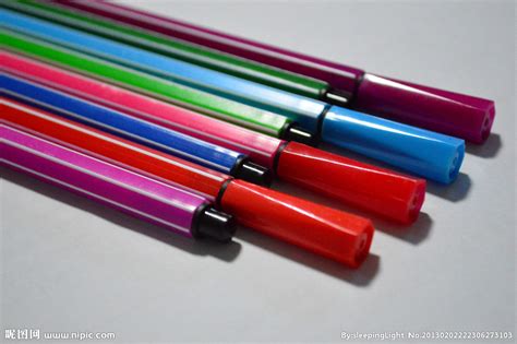 谁发明的彩笔?