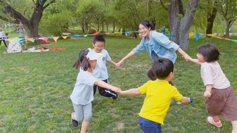 早教老师和幼师哪个累