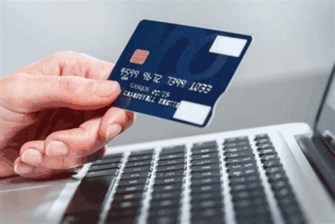 信用卡能自己在手机上申请吗?要下载什么软件,要什么银行?