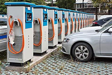 新能源汽车充电缺口 新能源汽车充电问题未来怎么解决