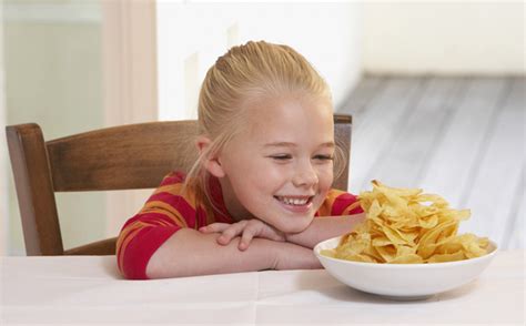 6种孕期不能吃的食物