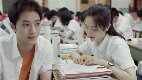 火力少年王里,是只凌亮么?