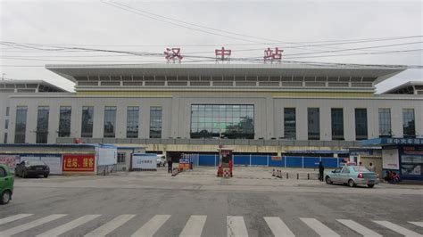 从武昌火车站到汉口火车站怎么乘车呀?