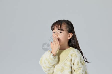 哇哈哈大笑起來吧?