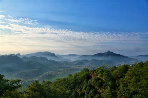 武夷山白云岩：秀山明涧中的云间日出与自在茶香