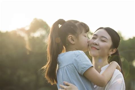 和朋友一起拍照的说说[汇总105段]