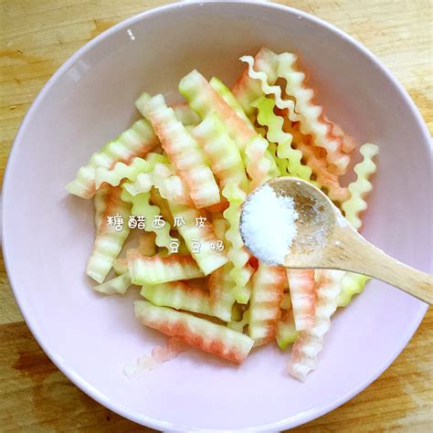 西瓜皮怎么做好吃简单