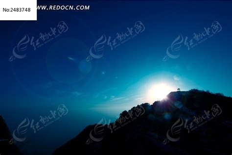 半夜几点爬泰山可以看到日出