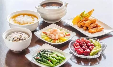 月子里什么能吃什么不能吃