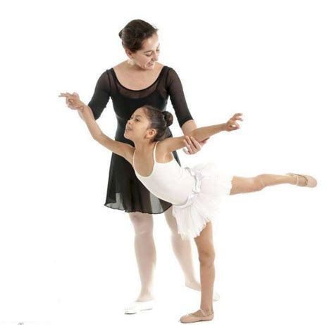 陪女儿看书的发朋友圈说说