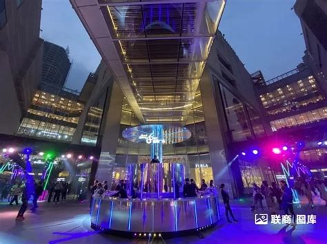 去上海港汇恒隆广场怎么坐车