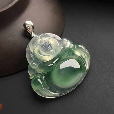 帶什么種類的玉吊墜比較好?