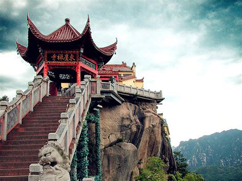九华山：打造世界旅游目的地