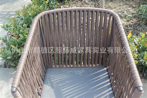 現在生產吊籃藤椅的廠家,大家知道嗎?