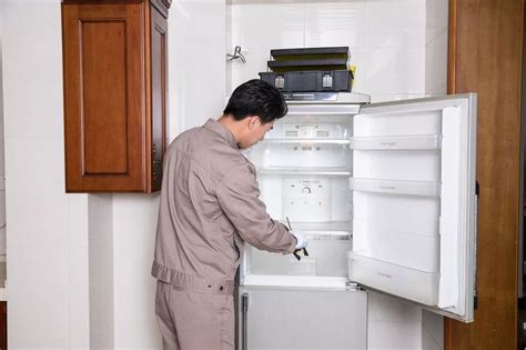 澳柯瑪頂開門臥式雙溫冰柜不制冷怎么維修
