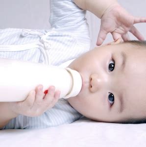 婴儿哪种奶粉吃了不便秘