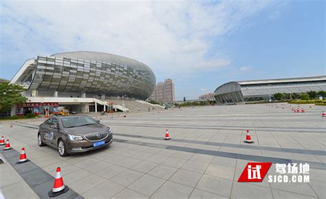 泉州海峡体育中心什么时候建立的