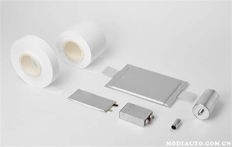 正能的2030MAH電池用的事干法隔膜還是濕法隔膜?性能怎么樣?