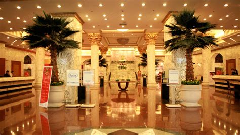 郑州中州皇冠假日酒店是几星级的?