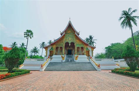 它是老挝最有名的古都，美丽而又低调，被誉为世外桃源