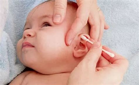 宝妈们给宝宝洗头时都是怎么保护宝宝耳朵？