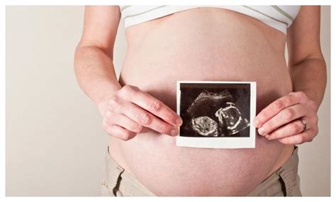 孕35周胎动力度小正常吗