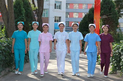 護士服的顏色代表什么意思?