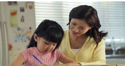 孩子写作业快,出错误多,怎么办