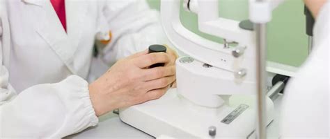 高度近视患者顺产可能导致视网膜脱落是真的吗
