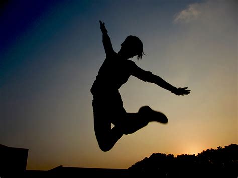 锻炼对人健康的英语句子