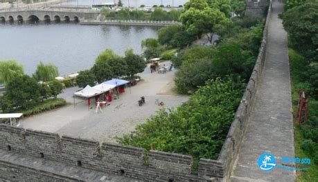 荆州有什么旅游的好景点啊?