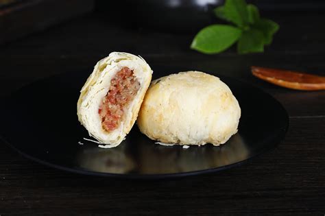 月餅的保質期一般是多久 月餅過期了還能吃嗎