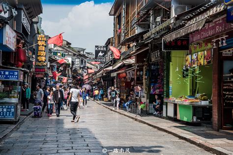广西最著名的街道，曾经闻名全国，随处可见外国人