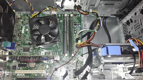 電腦如何開機??