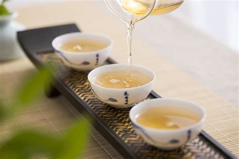福鼎白茶哪里的最正宗啊?口感好些的哪里可以買到?有品質(zhì)保證的,還可以快遞送貨上門的最好了...