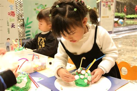地球小卫士幼儿主题墙