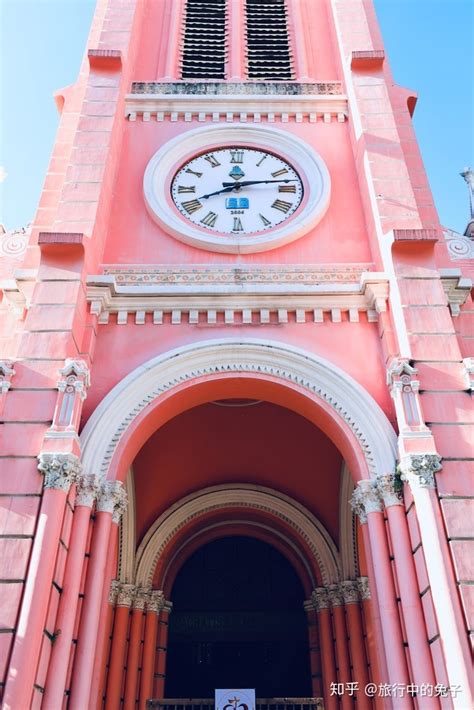 越南中部最大的西方教堂，粉红色的萌化少女心，还是法国人建立的