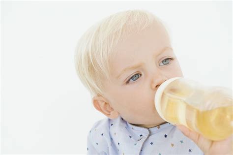 0-3岁婴幼儿的食物喂养应注意哪些问题?