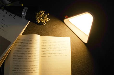 開著床頭燈睡覺有益健康嗎？