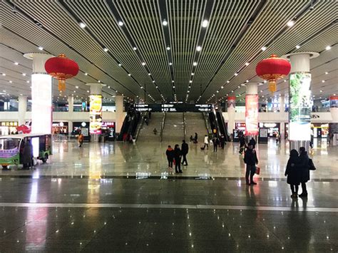 請問 杭州汽車站東站附近酒店住宿 哪個比較好?