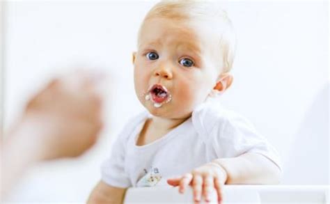 怎样让宝宝好好地吃饭？