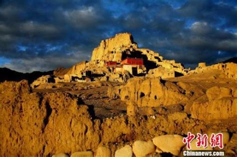 “世界屋脊之屋脊”西藏阿里：牧民的旅游业脱贫路
