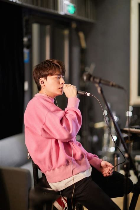 李易峰与我共舞歌词是什么意思