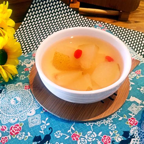 咳嗽有白痰能吃冰糖炖梨吗