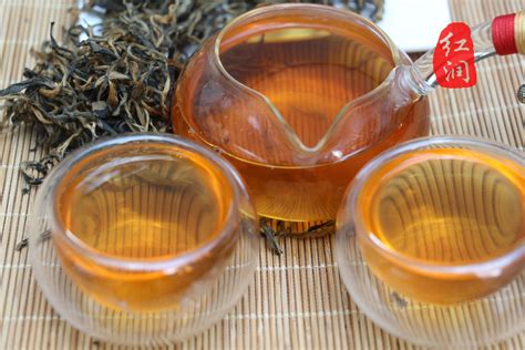 听朋友讲,云南凤庆的红茶很好,有哪些品牌的红茶做得比较年轻时尚好看,而且好喝的呀?
