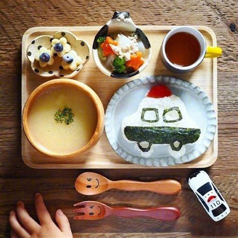 宝宝，挑食，不肯吃饭怎么办？家长要喂吗？看这些让你全明白！