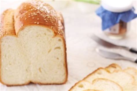 面包机做面包的方法是什么?有具体的步骤吗?